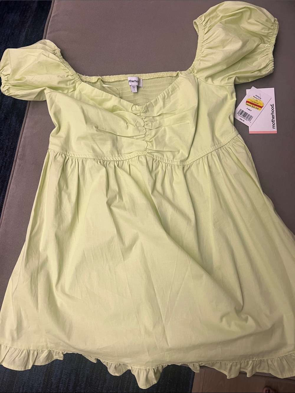 Maternity by Motherhood Light Lime Green Puff-Sleeve top
